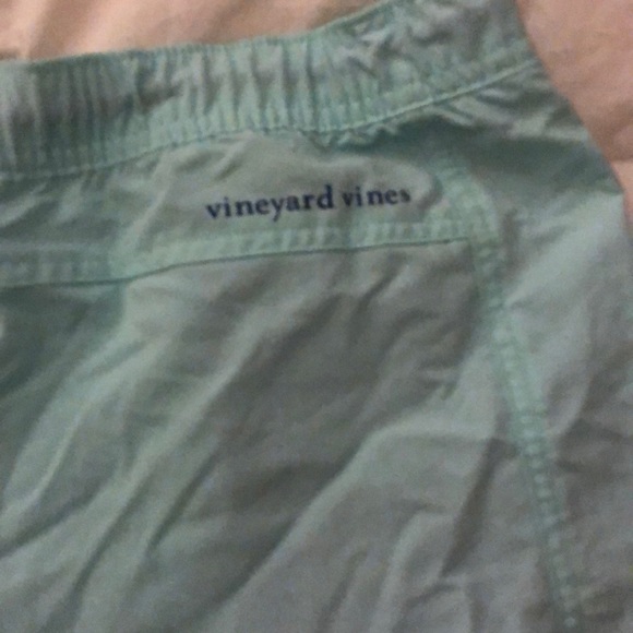 Vineyard vine Board shorts - Picture 4 of 4